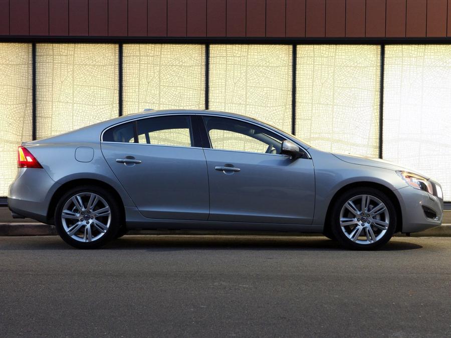  Volvo S60 T6 2011 года  (AU) (фото 13 из 15)